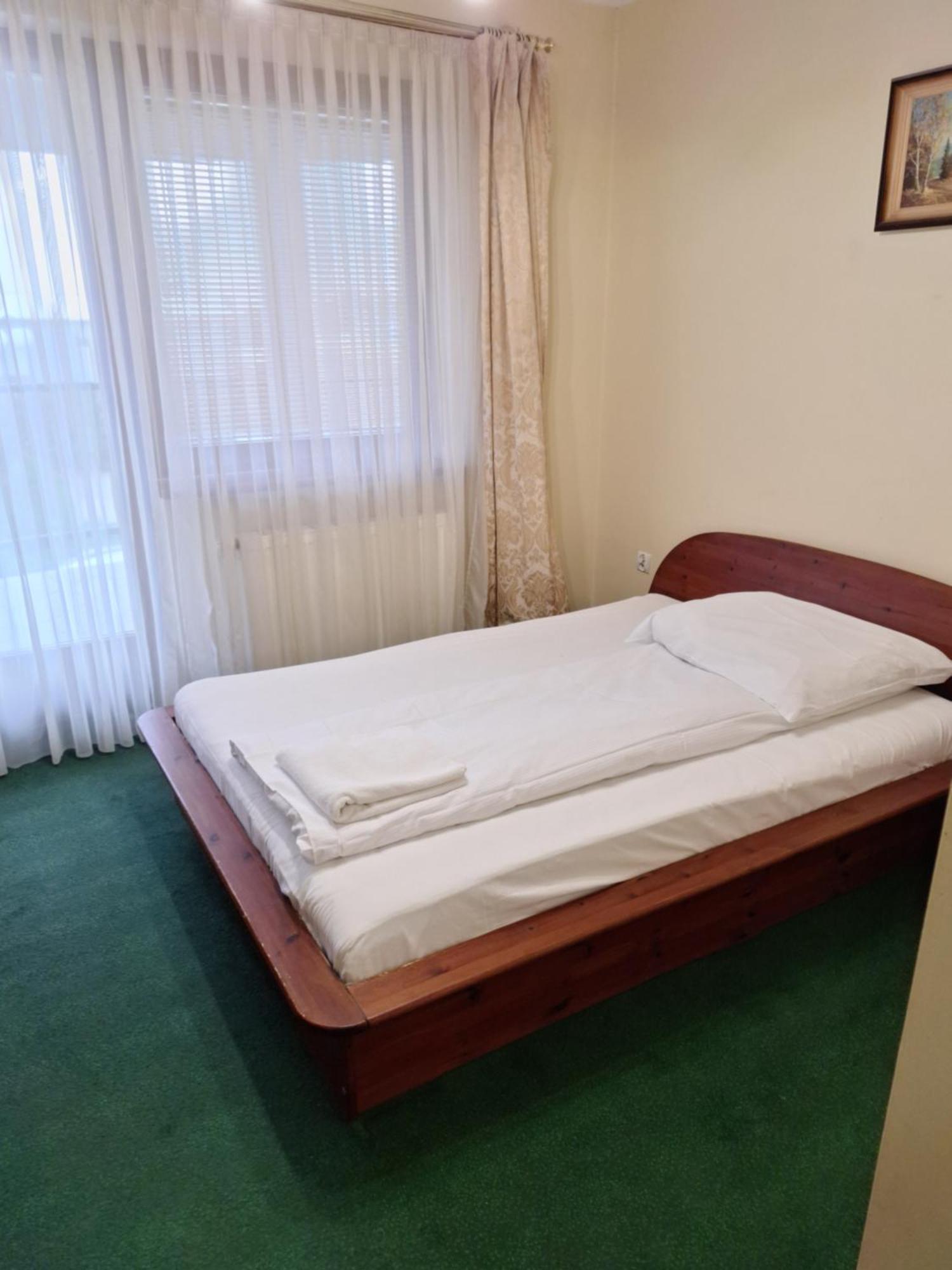 Hotel Malwa أوستروف فيلكابورسكي المظهر الخارجي الصورة